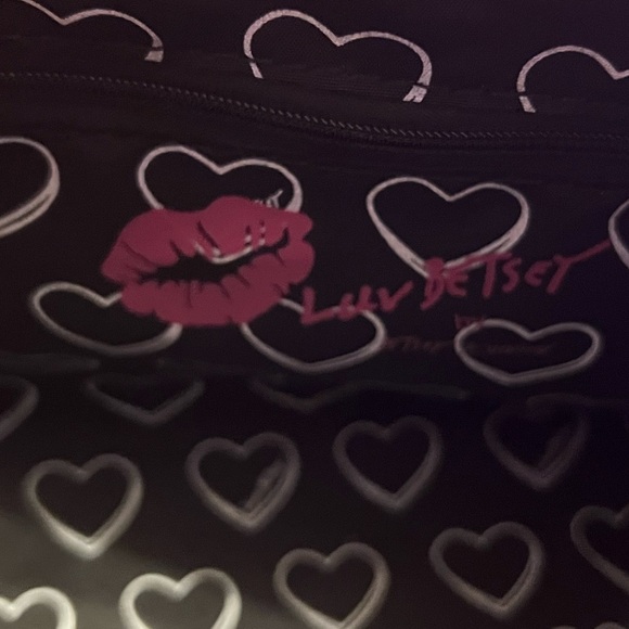 Luv Betsey by Betsey Johnson Red & Cream Heart Satchel Crossbody Bag NWT - Picture 7 of 9